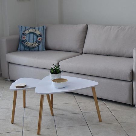 Family Apartments 1 Lechaio Ngoại thất bức ảnh