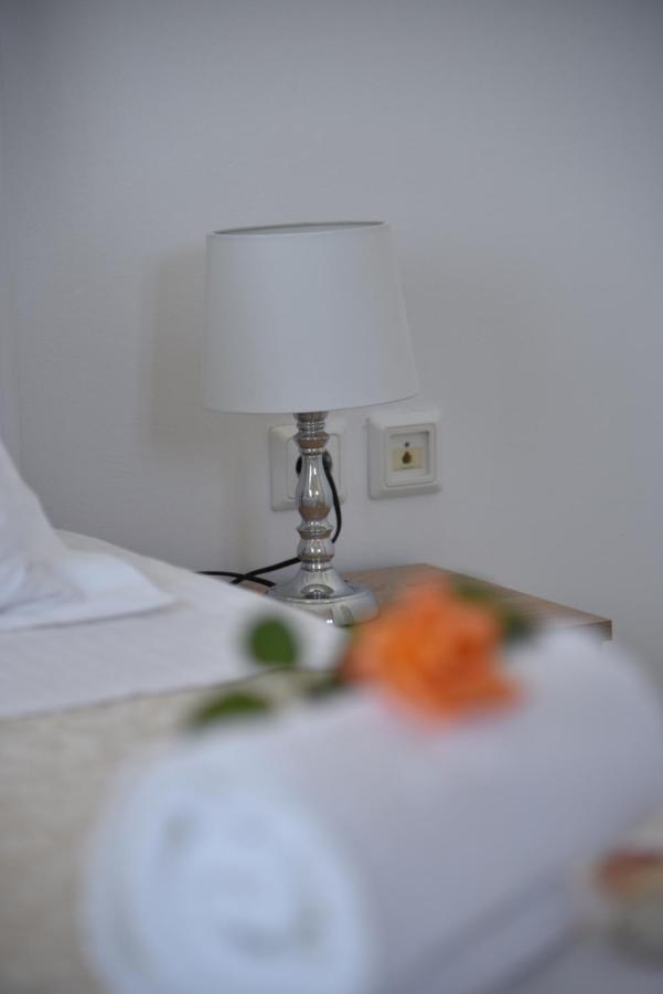 Family Apartments 1 Lechaio Ngoại thất bức ảnh