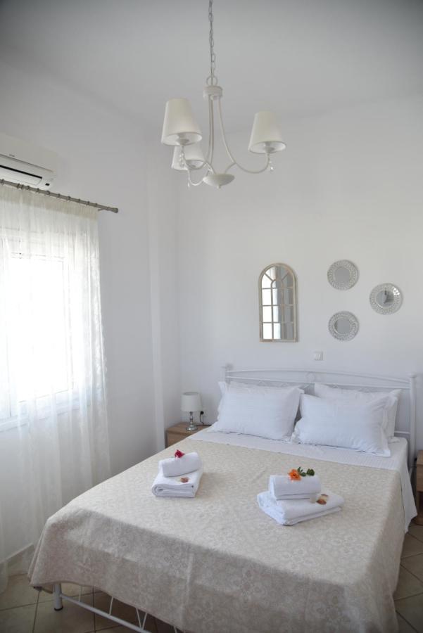 Family Apartments 1 Lechaio Ngoại thất bức ảnh