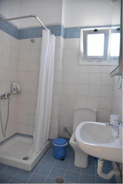 Family Apartments 1 Lechaio Ngoại thất bức ảnh